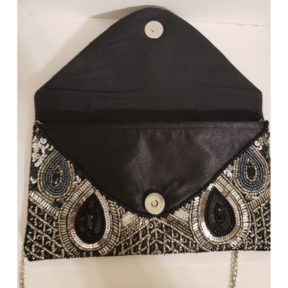 Charming Charlie RSVP Black & Silver Metallic Sequins/Beads Crossbody Purse - Picture 2 of 7